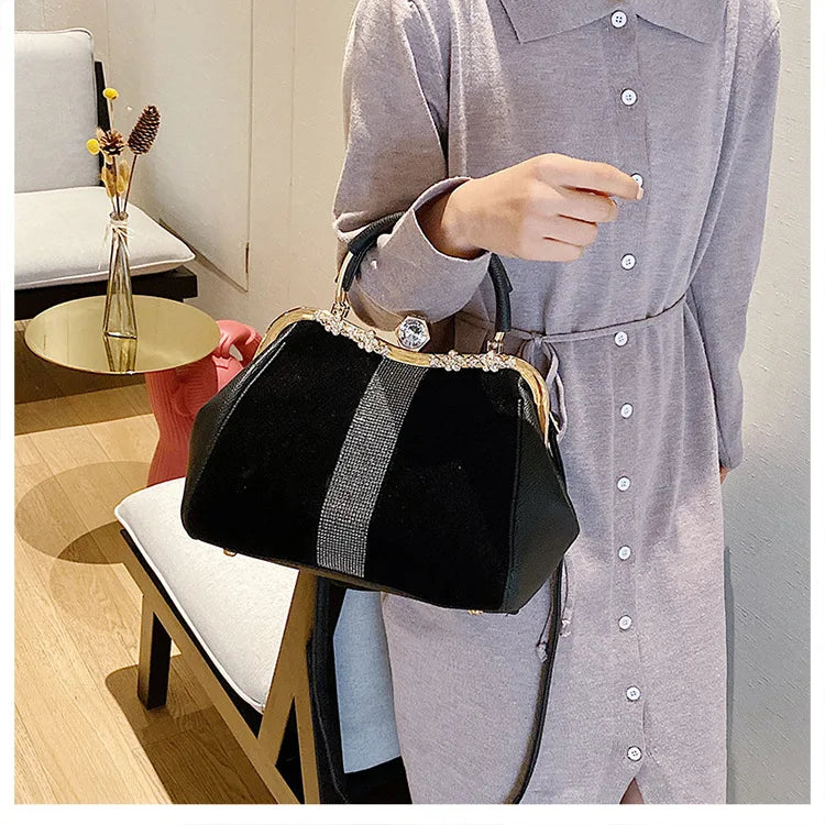 Lady handbags 2025 new set auger fashionable joker imitation horsehair atmosphere one shoulder clip with the bag in bag