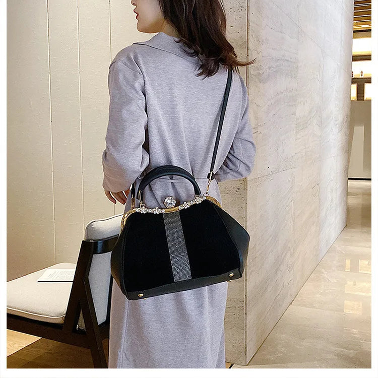 Lady handbags 2025 new set auger fashionable joker imitation horsehair atmosphere one shoulder clip with the bag in bag