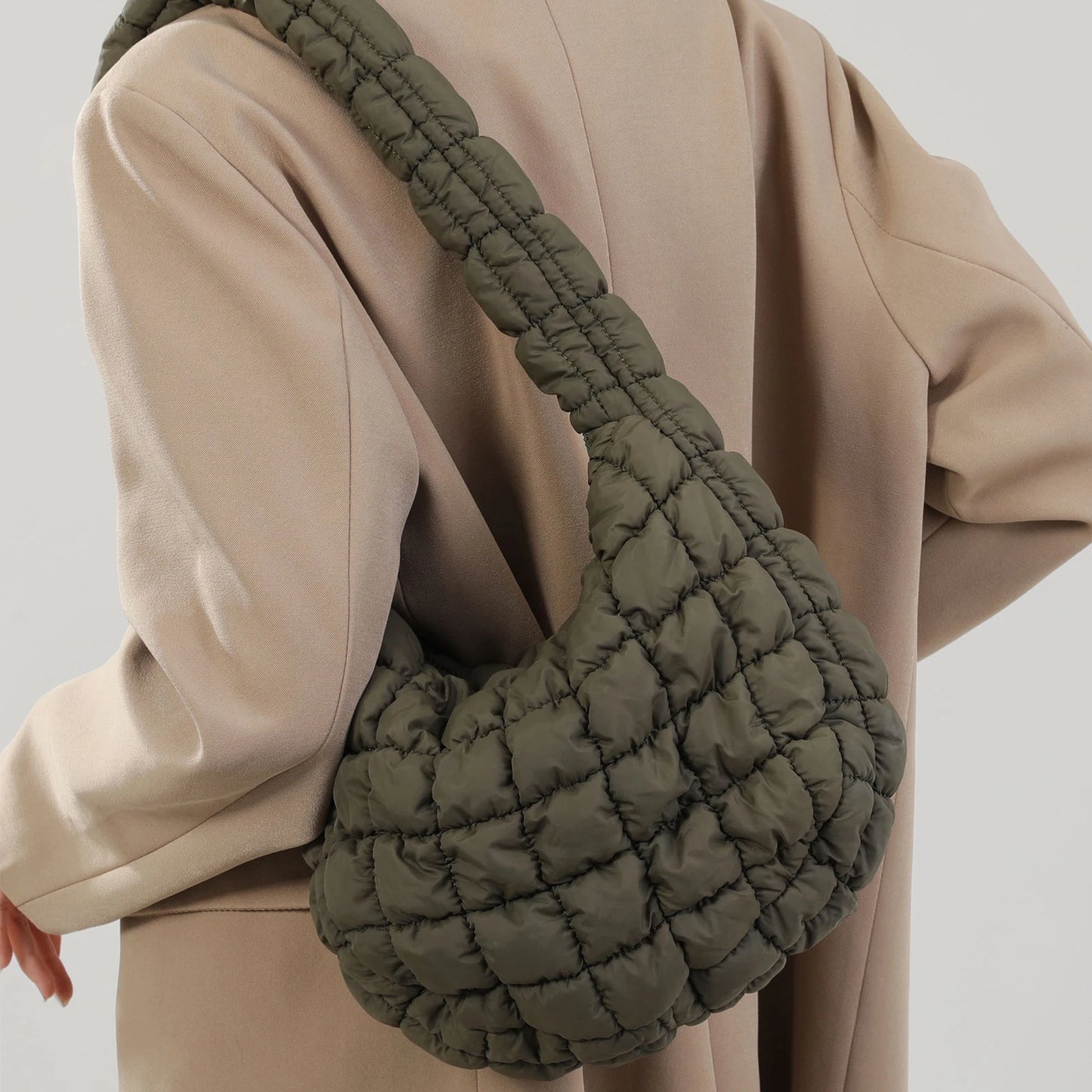 Large Capacity Quilted Padded Crossbody Bag Pleated Bubbles Cloud Shoulder Bags Tote Bucket Designer Bag Ruched Lady Handbags