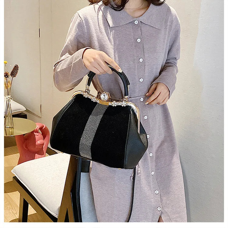 Lady handbags 2025 new set auger fashionable joker imitation horsehair atmosphere one shoulder clip with the bag in bag