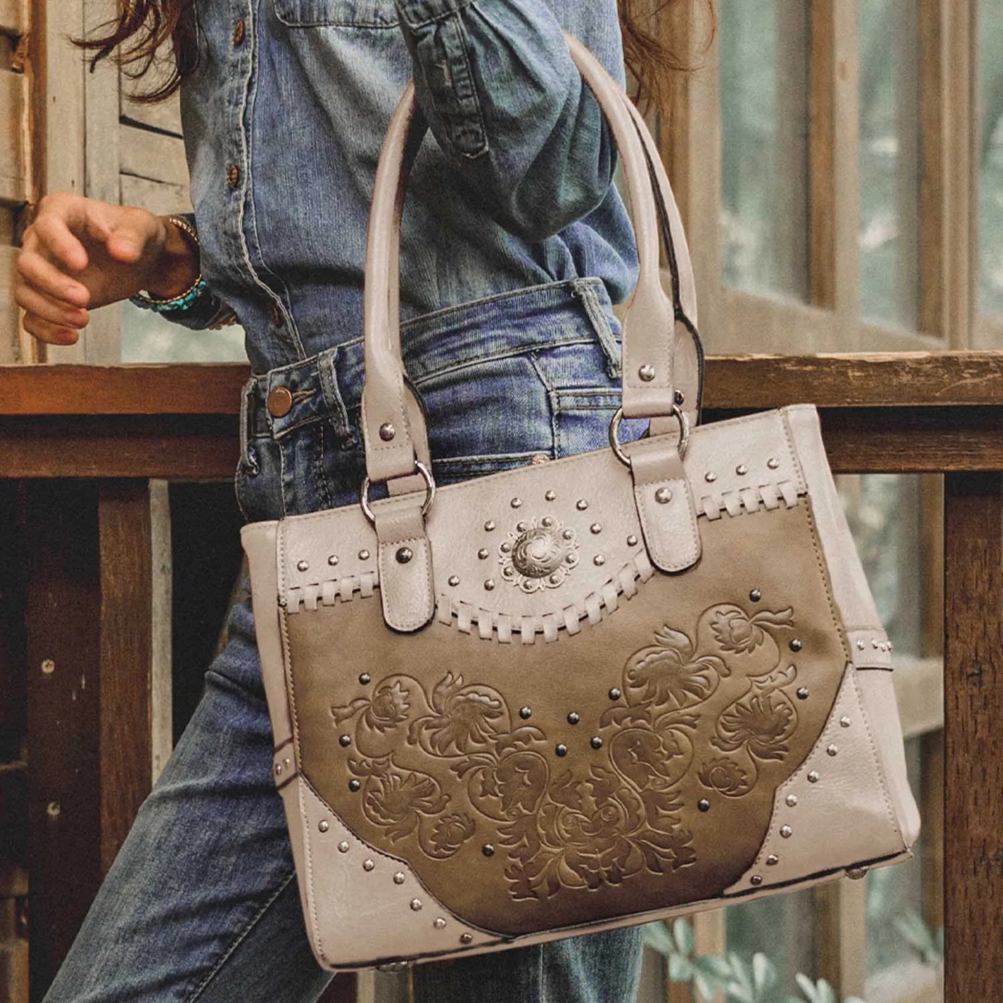 Celela Shoulder Bags for Women Tote Bag Large Ladies Quality Leather Vintage Western Purse Embossed Concho Studs Handbags
