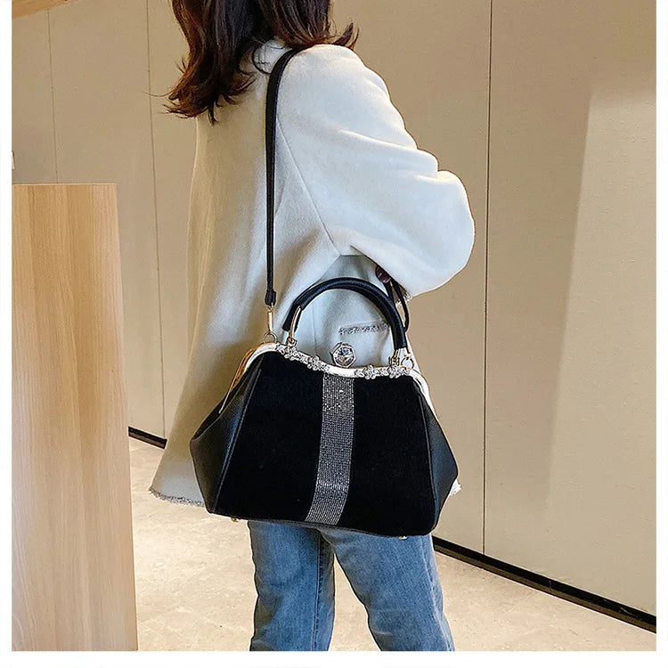 Lady handbags 2025 new set auger fashionable joker imitation horsehair atmosphere one shoulder clip with the bag in bag