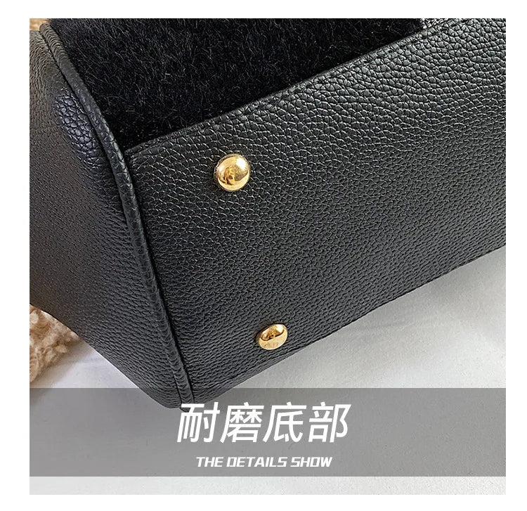 Lady handbags 2025 new set auger fashionable joker imitation horsehair atmosphere one shoulder clip with the bag in bag