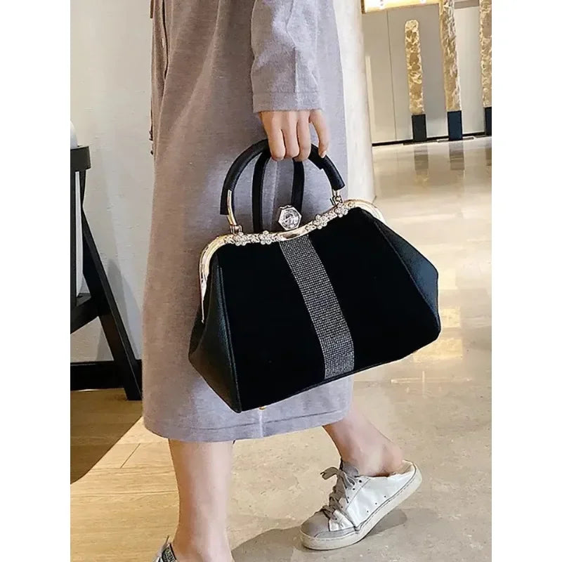 Lady handbags 2025 new set auger fashionable joker imitation horsehair atmosphere one shoulder clip with the bag in bag