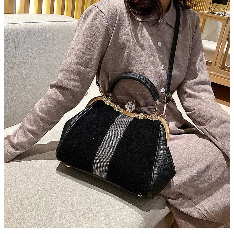 Lady handbags 2025 new set auger fashionable joker imitation horsehair atmosphere one shoulder clip with the bag in bag