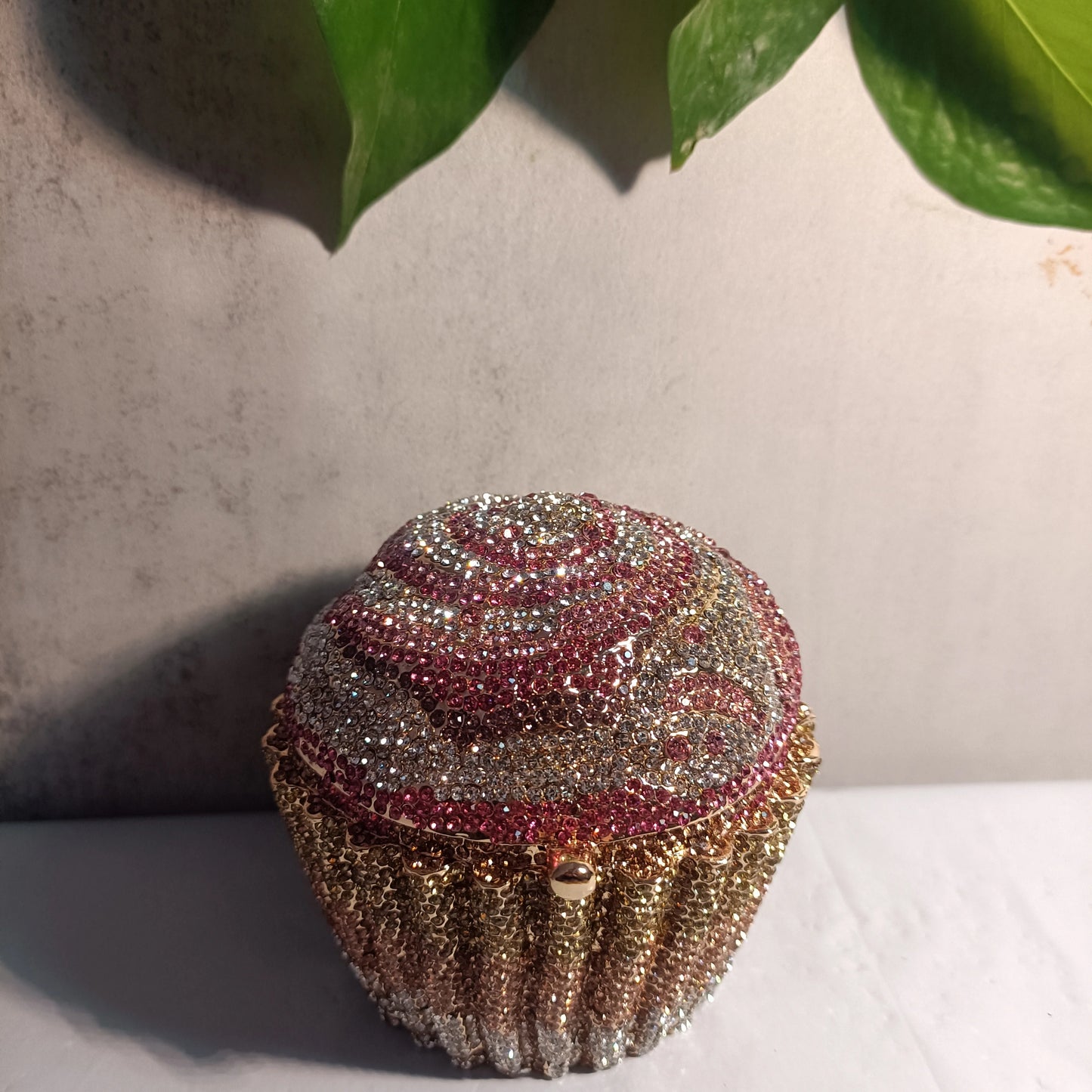 Multicolored Women Cupcake Crystal Evening Bags Lady Rhinestones Handbags Ladies Gala Dinner Handbags Wedding Clutch Minaudiere
