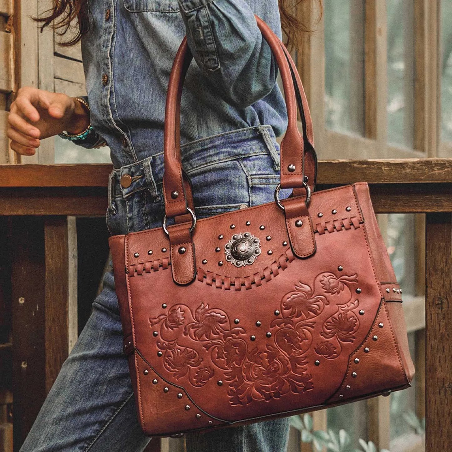 Celela Shoulder Bags for Women Tote Bag Large Ladies Quality Leather Vintage Western Purse Embossed Concho Studs Handbags