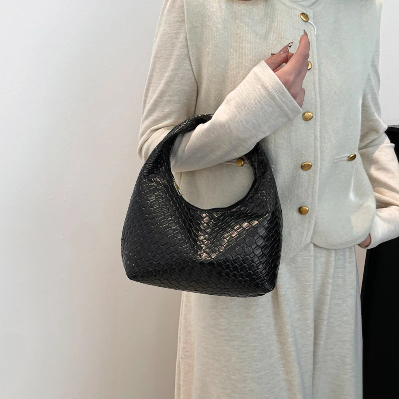 Fashion Pu Weave Bag Red Purse Underarm Bag Fashionable Crescent Mobile Phone Purse and Handbags For Women